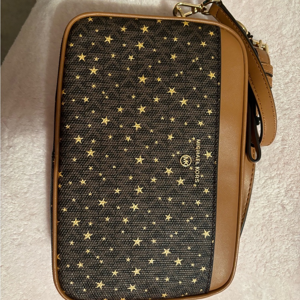 NWOT Brown Large Michael Kors Crossbody Purse.